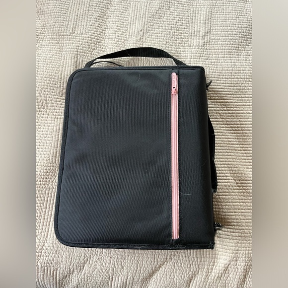 Mary Kay sample binder - Picture 7 of 7